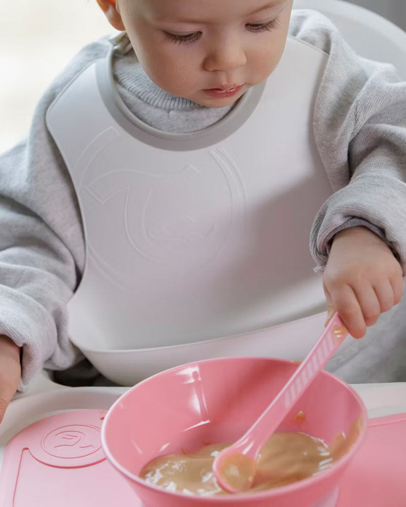 Baby with Twistshake spoon