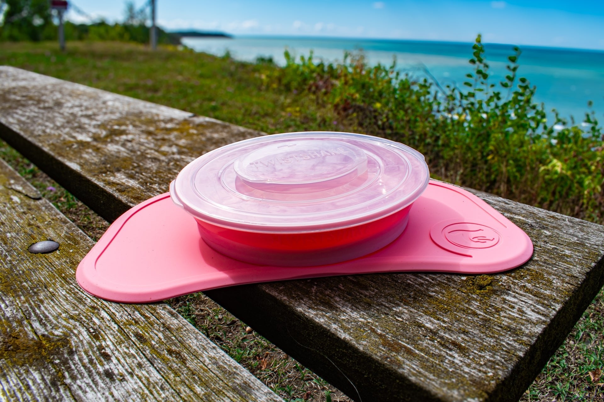 Click Mat Mini + Plate Keeps Meals Where They Belong - Twistshakeshop